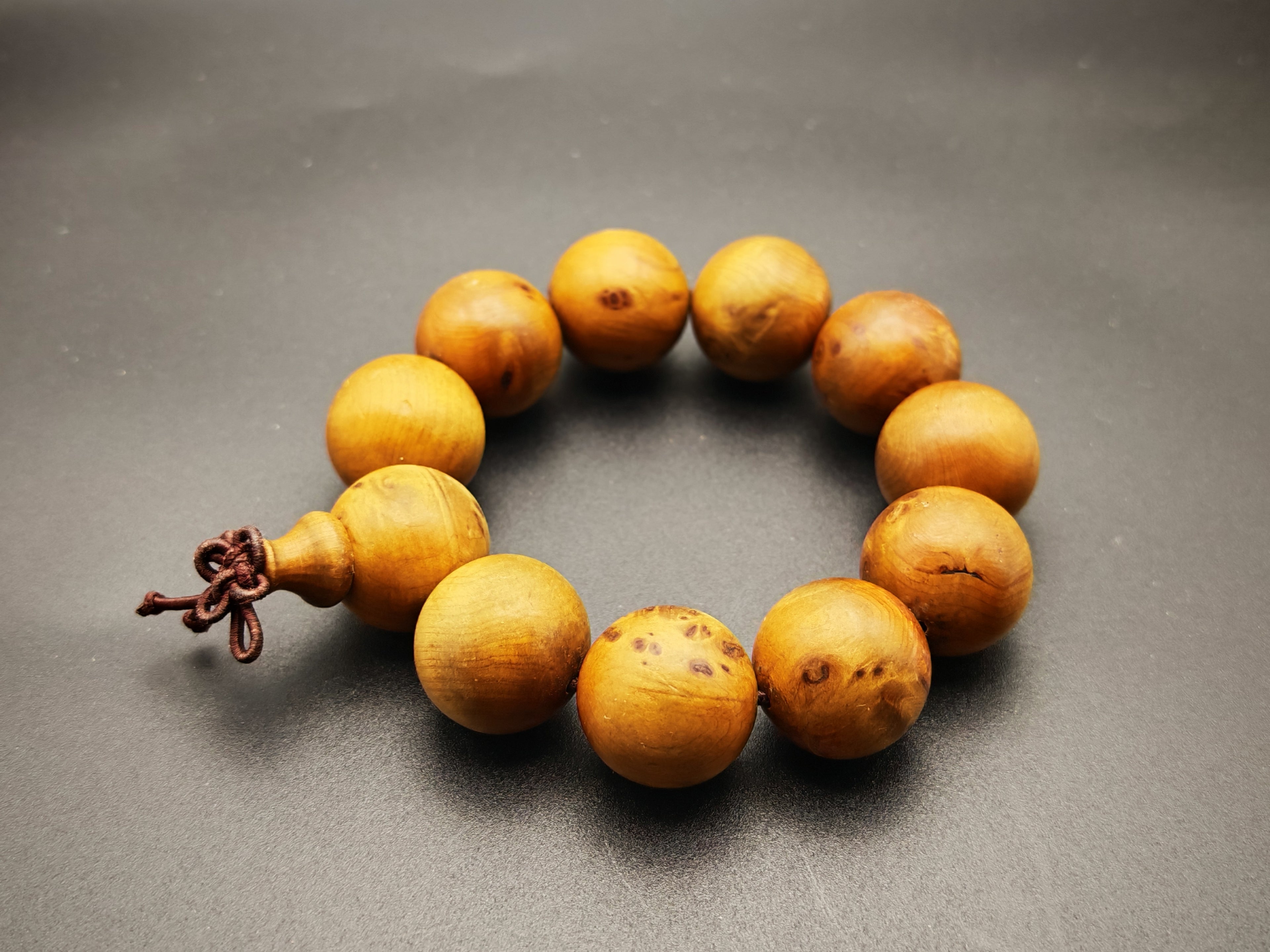 Lebanon Cedar — Sichuan Arborvitae Bracelet, River Grain