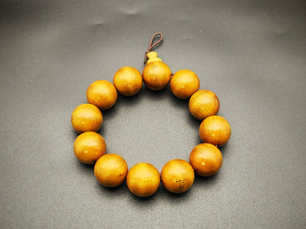 Lebanon Cedar — Taihang Arborvitae Bracelet, Luminous Grain