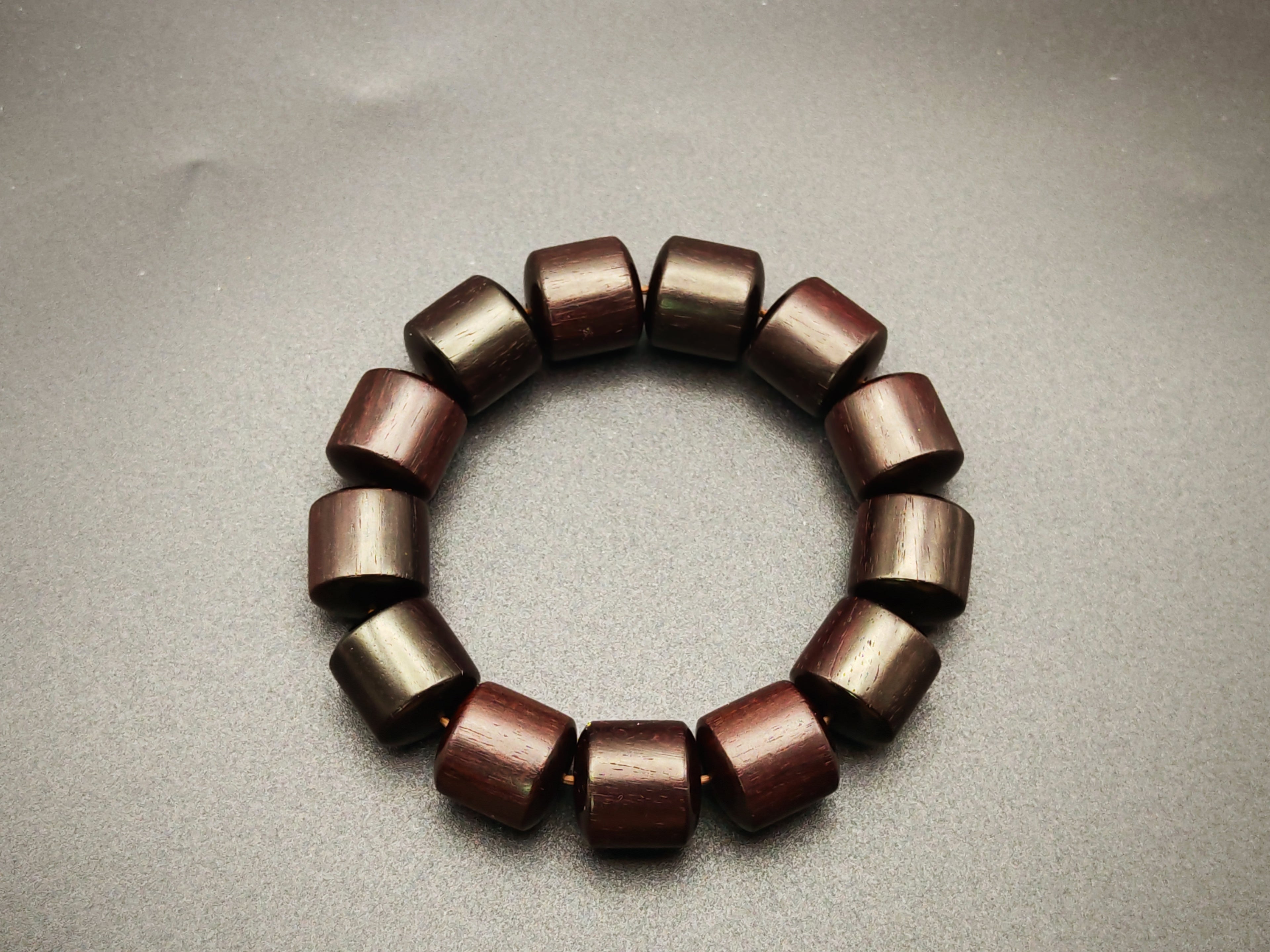 India — Pterocarpus Santalinus Bracelet, Clay Grade