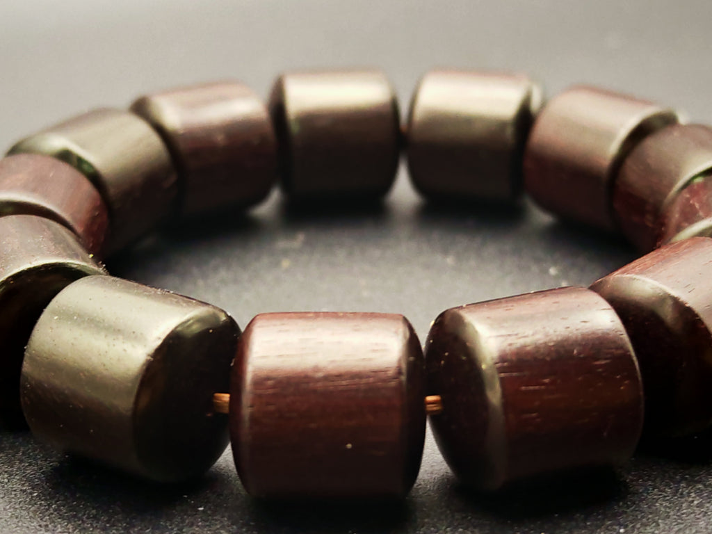 India — Pterocarpus Santalinus Bracelet, Clay Grade