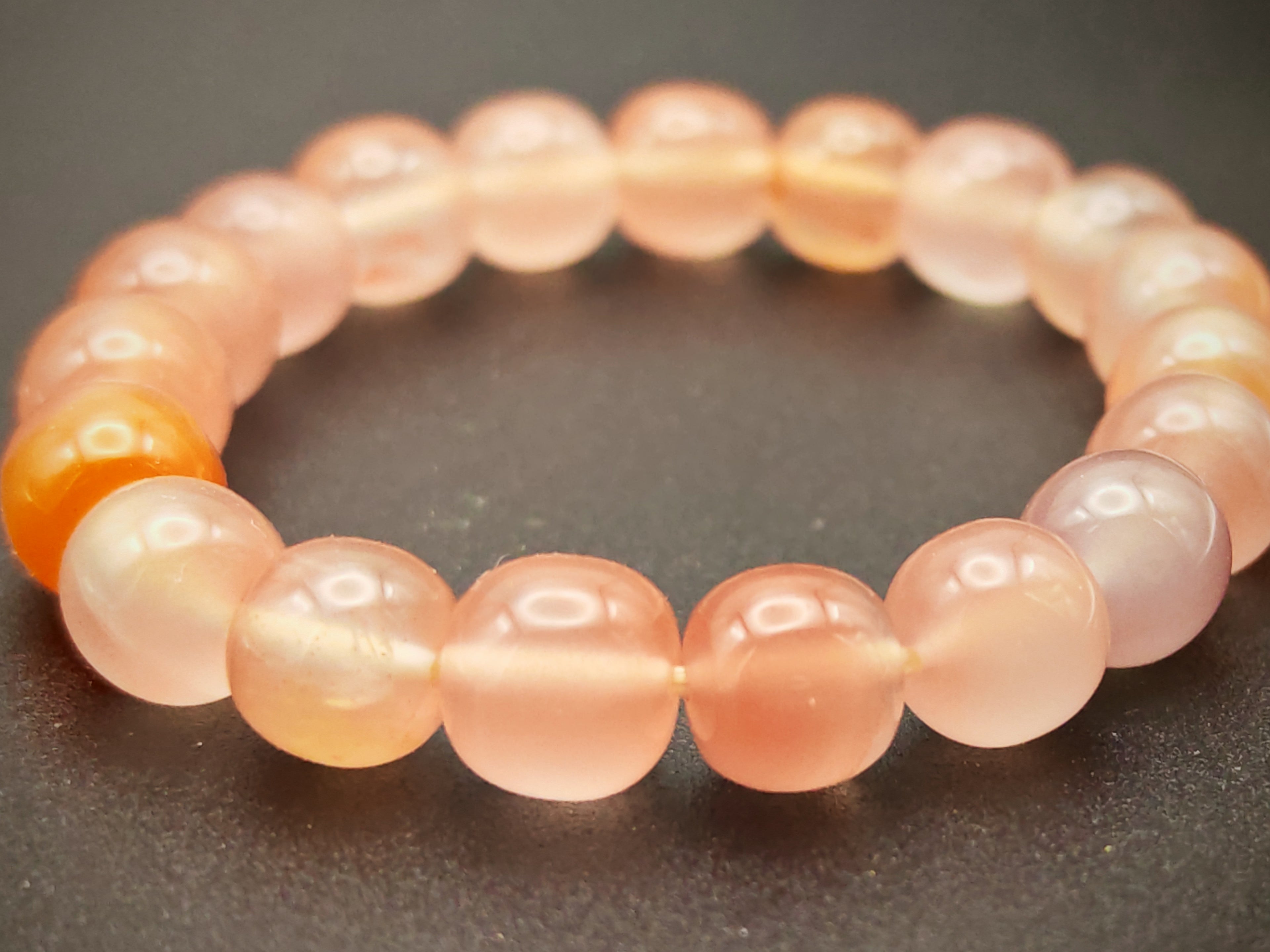 Kraków Red — Nanhong Agate Bracelet, Ice-Float